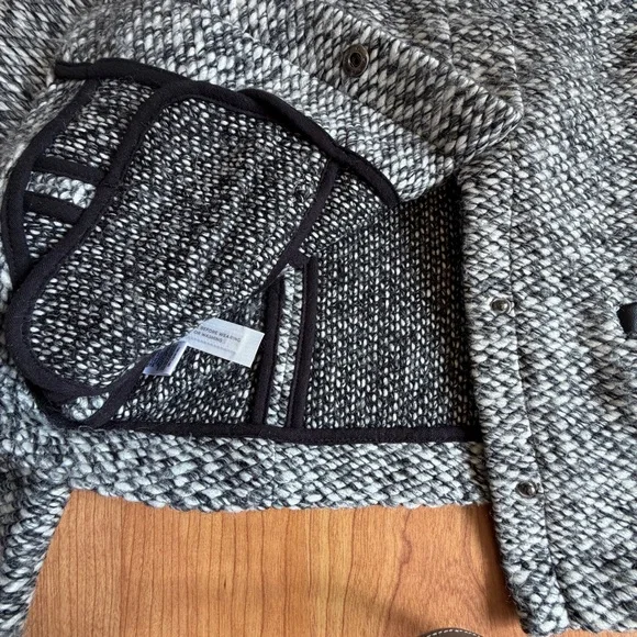 LOFT Women’s Black & White Tweed Herringbone Long Sleeve Blazer Size 4 - Picture 6 of 9